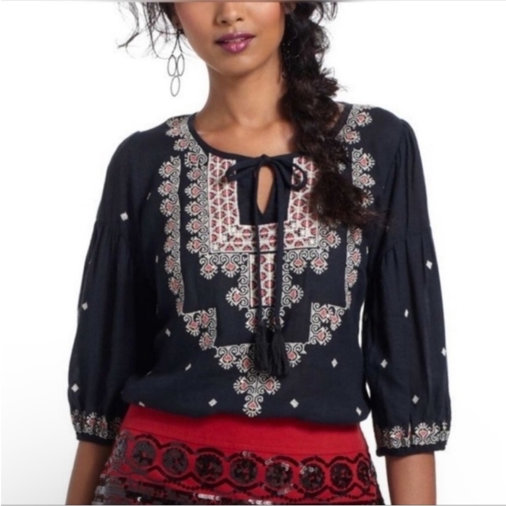 ANTHROPOLOGIE Vanessa Virginia Stitched Medallions Peasant Top Large